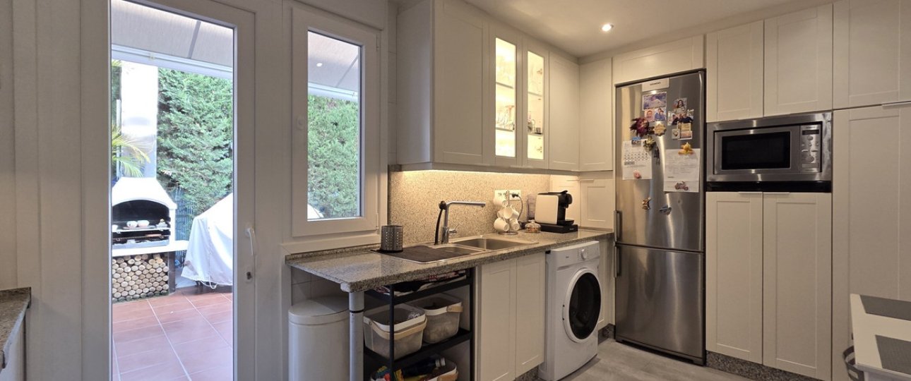 Resale - Town house - Marbella - Nagüeles