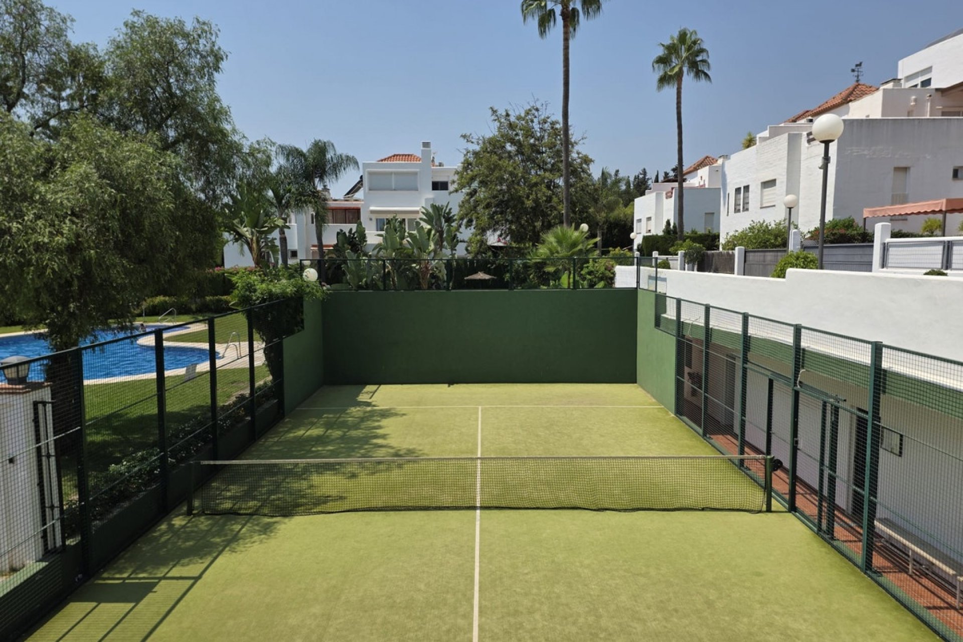 Resale - Town house - Marbella - Nagüeles