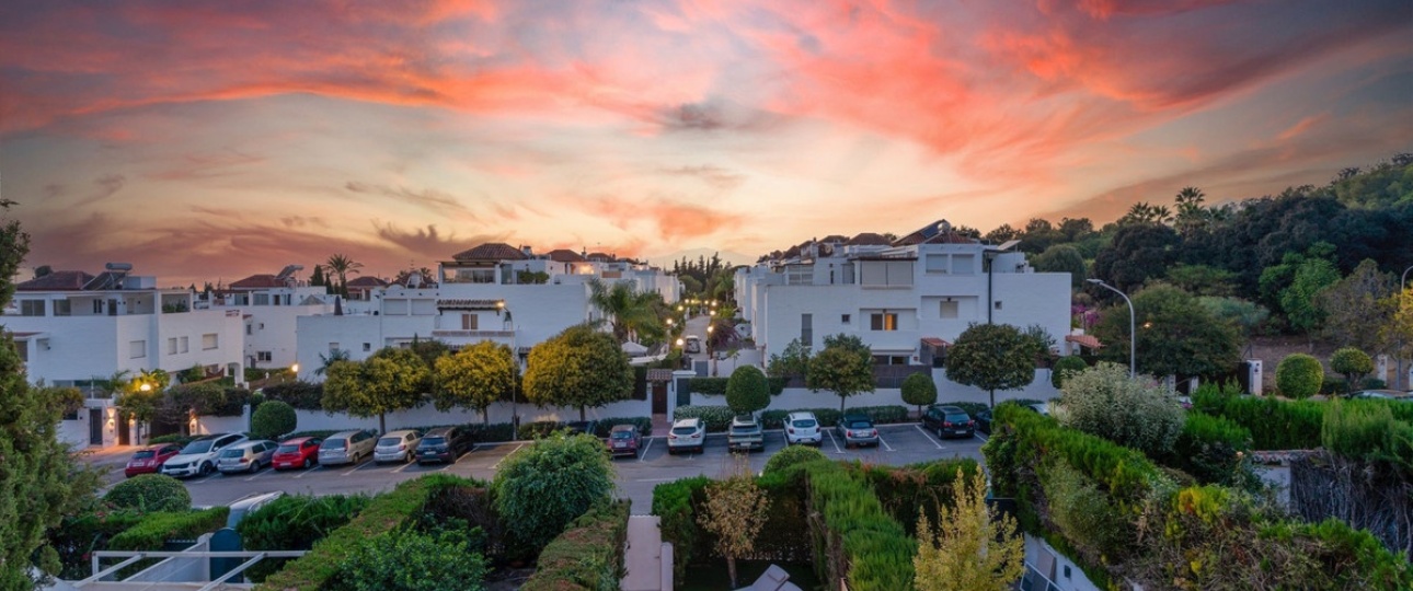 Resale - Town house - Marbella - Nagüeles