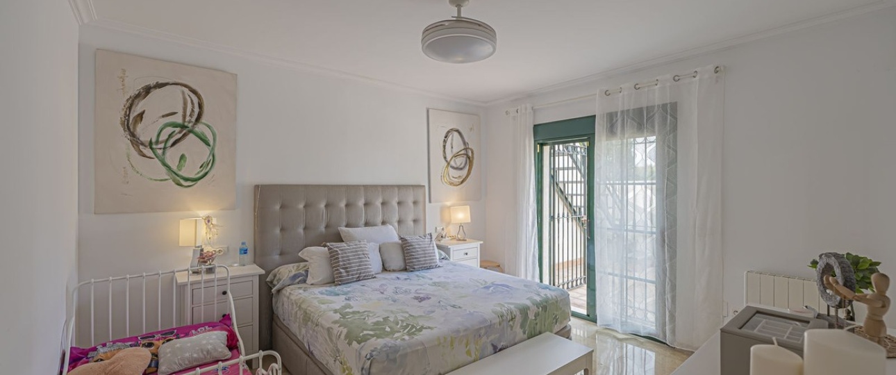 Resale - Town house - Marbella - Nagüeles