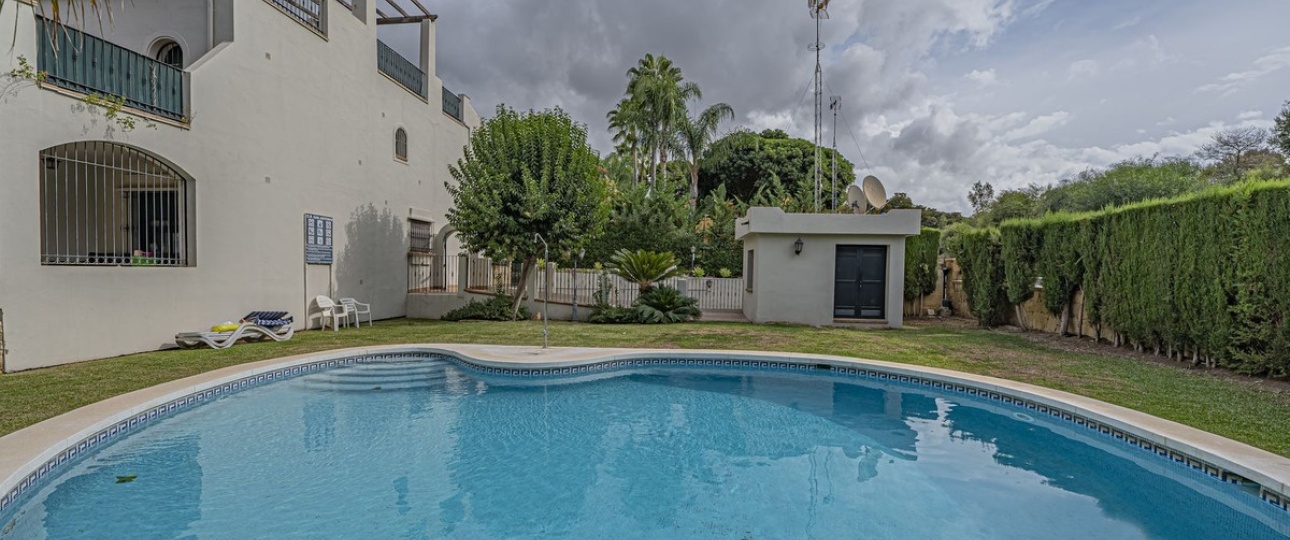 Resale - Town house - Marbella - Nagüeles