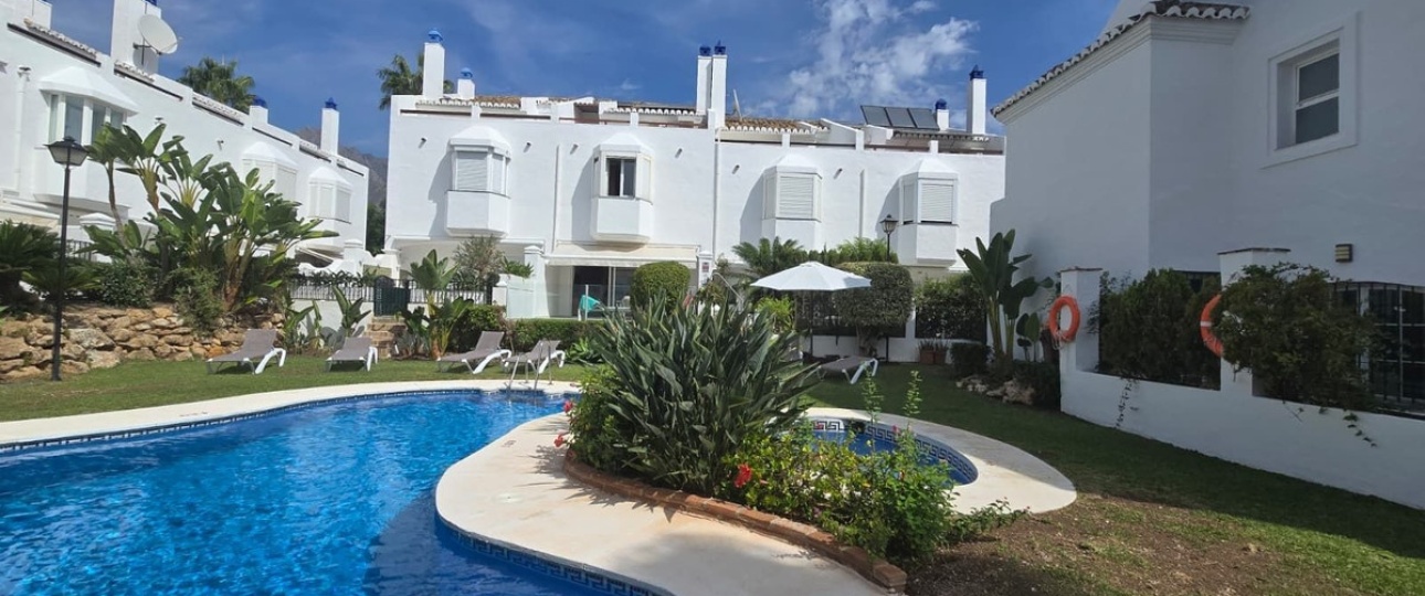 Resale - Town house - Marbella - Nagüeles