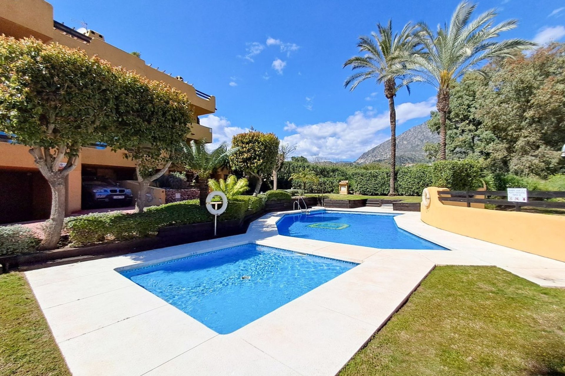 Resale - Town house - Marbella - Nagüeles