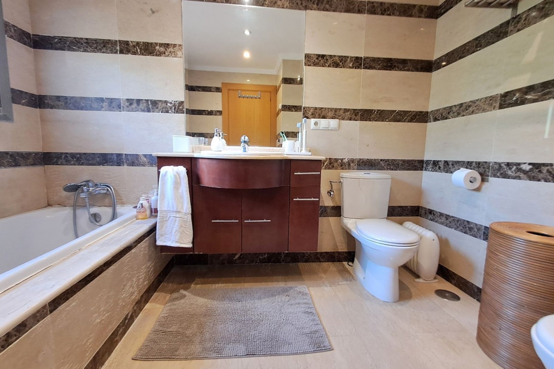 Resale - Town house - Marbella - Nagüeles