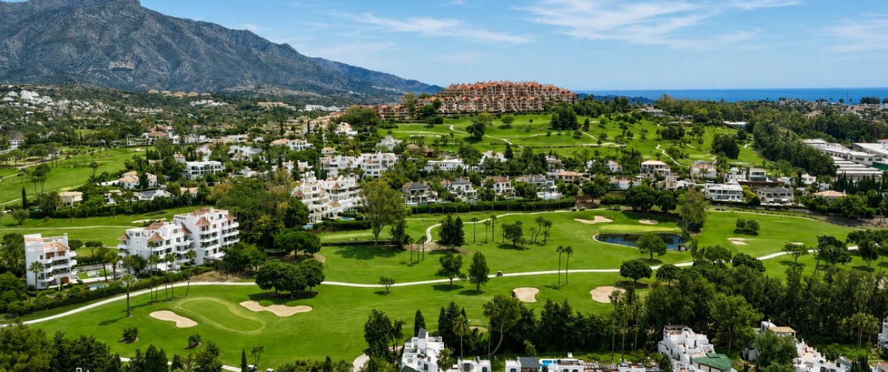 Resale - Town house - Marbella - Nueva Andalucía