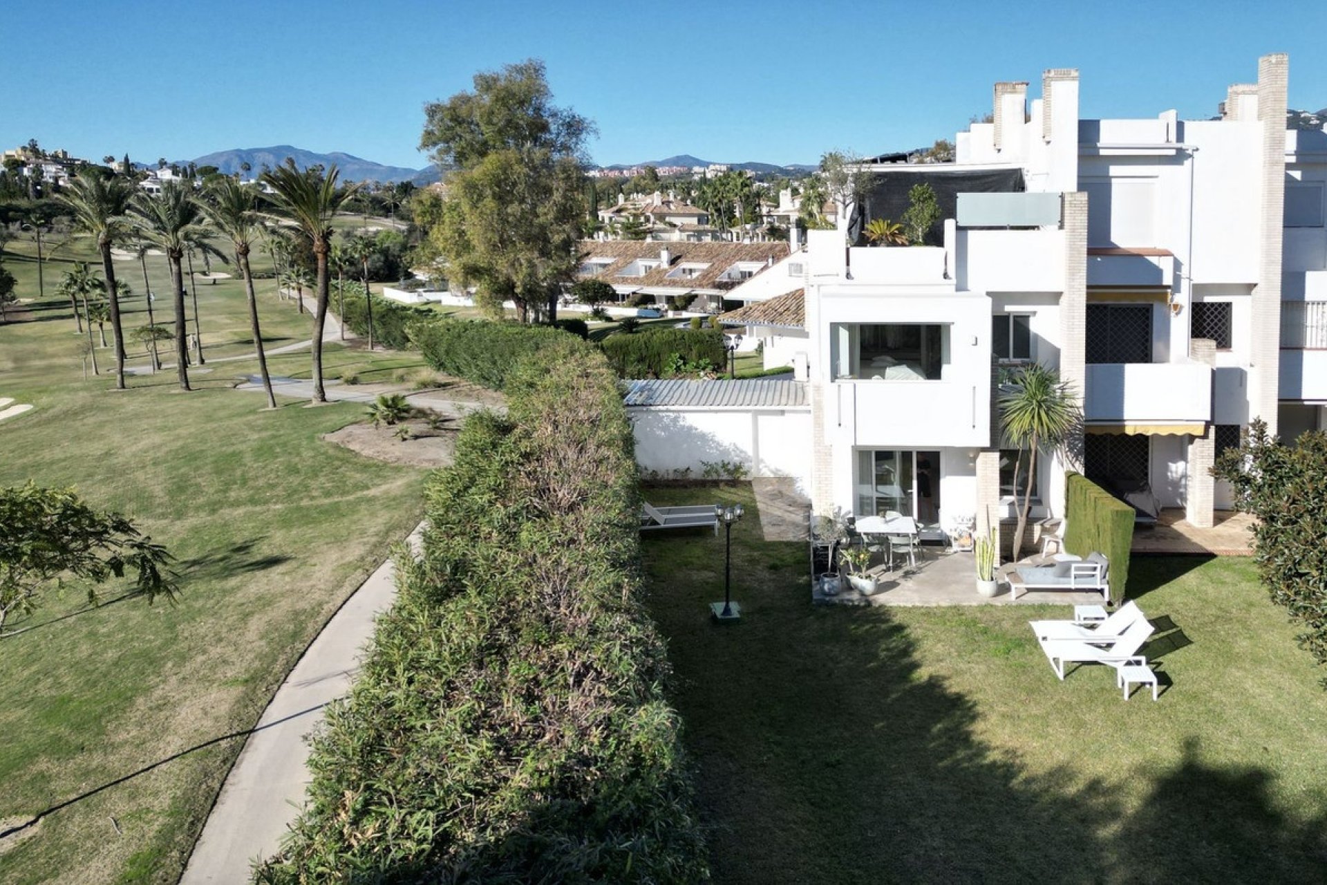 Resale - Town house - Marbella - Nueva Andalucía