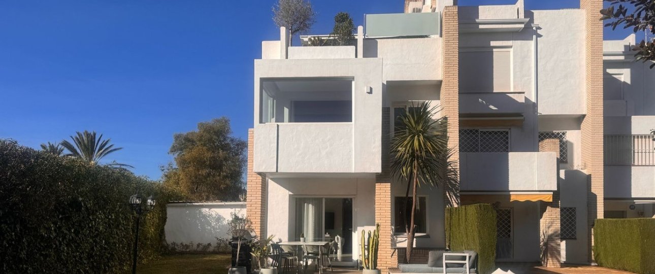 Resale - Town house - Marbella - Nueva Andalucía