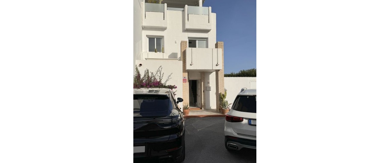 Resale - Town house - Marbella - Nueva Andalucía