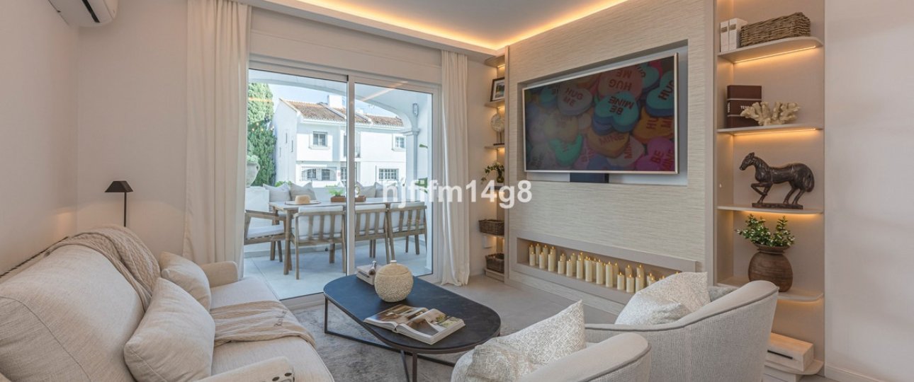 Resale - Town house - Marbella - Nueva Andalucía