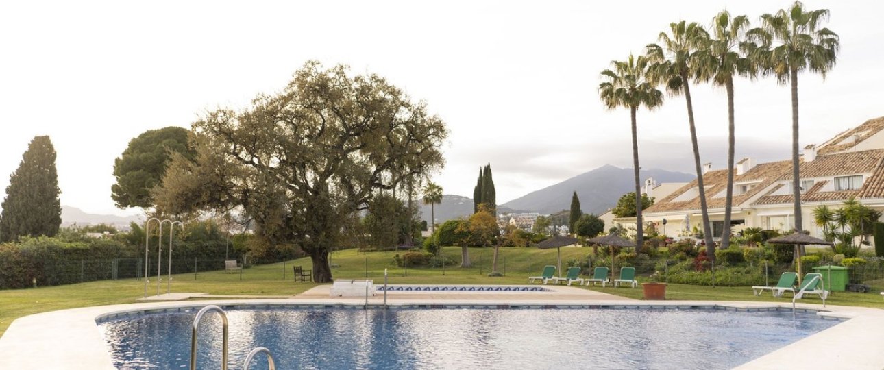 Resale - Town house - Marbella - Nueva Andalucía