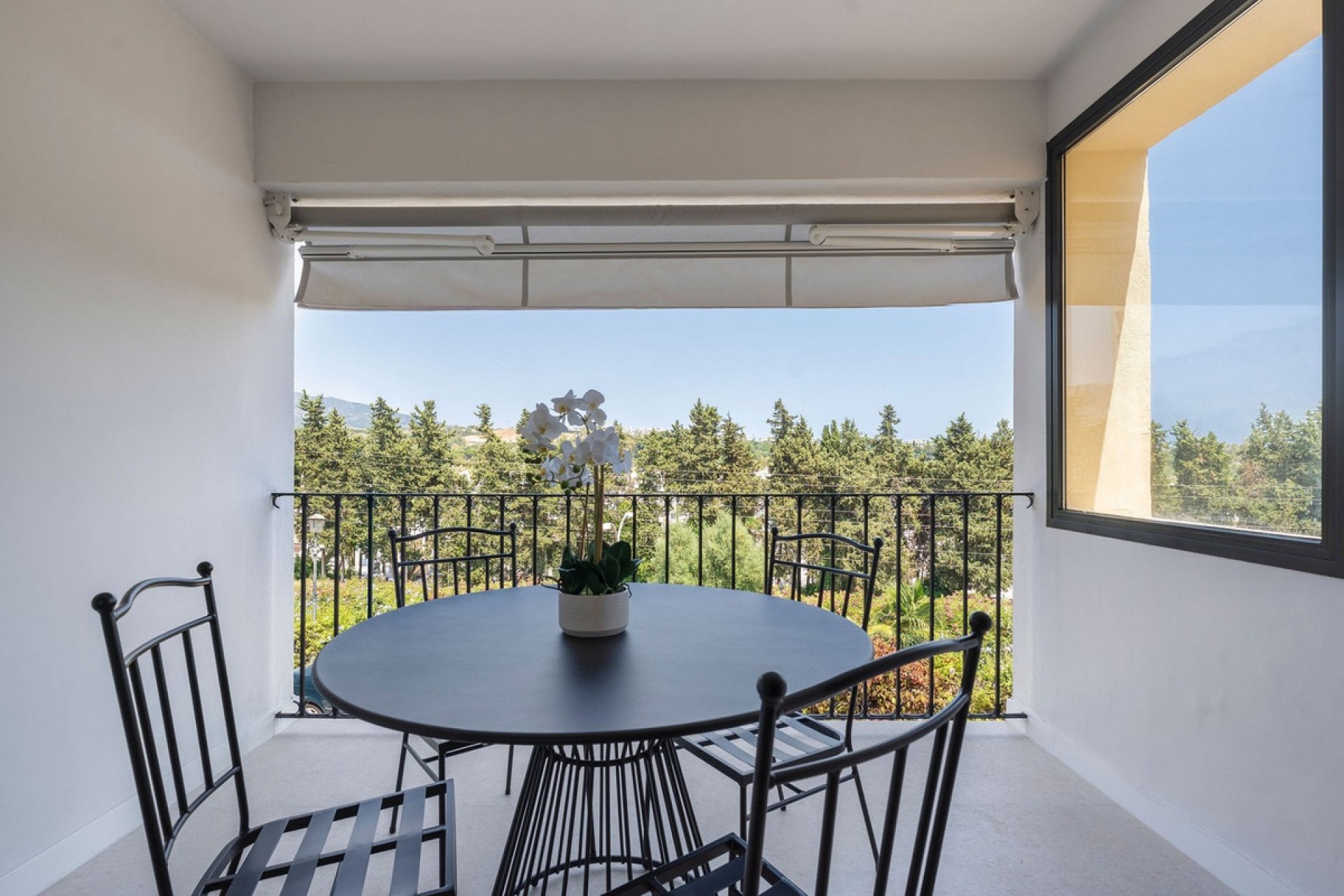Resale - Town house - Marbella - Nueva Andalucía
