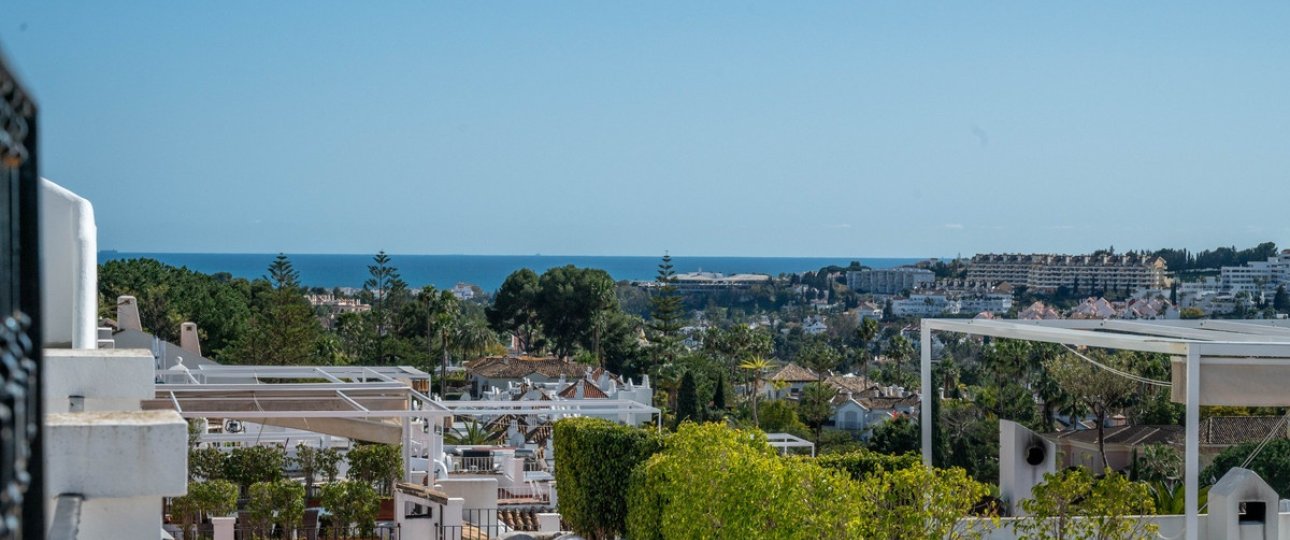 Resale - Town house - Marbella - Nueva Andalucía