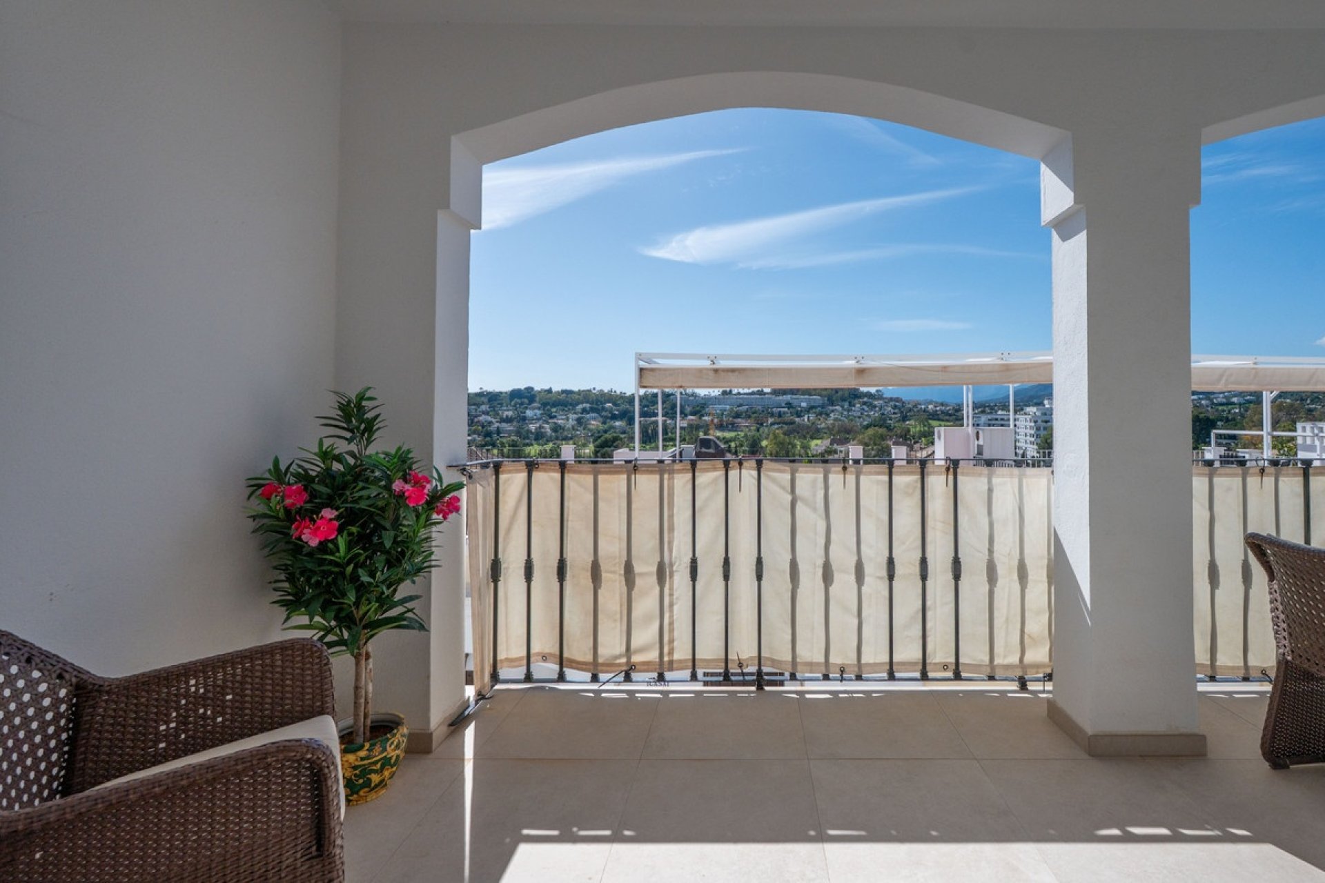 Resale - Town house - Marbella - Nueva Andalucía
