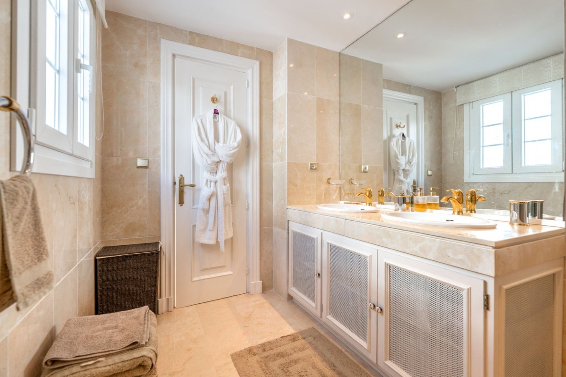 Resale - Town house - Marbella - Nueva Andalucía