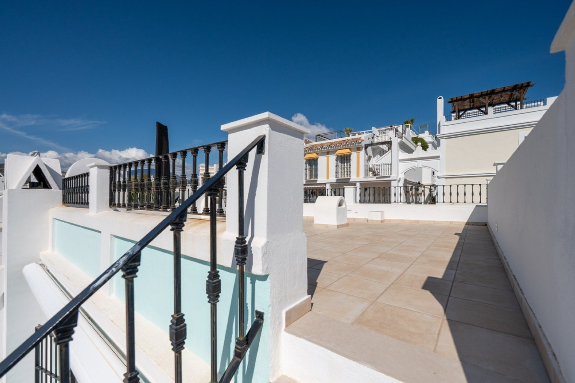 Resale - Town house - Marbella - Nueva Andalucía
