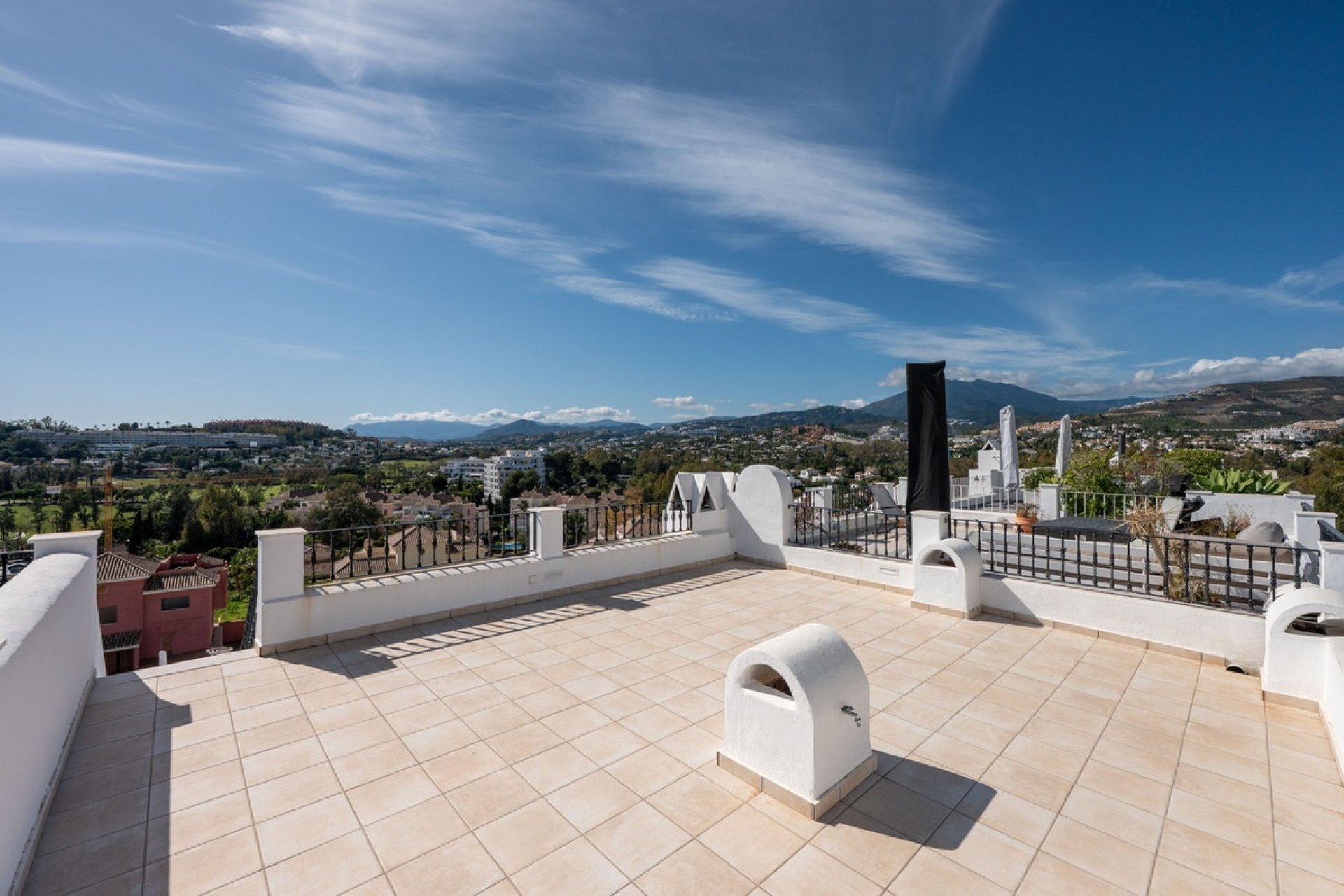 Resale - Town house - Marbella - Nueva Andalucía