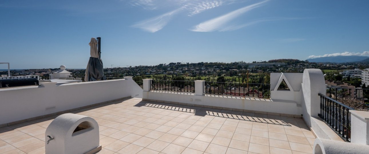 Resale - Town house - Marbella - Nueva Andalucía