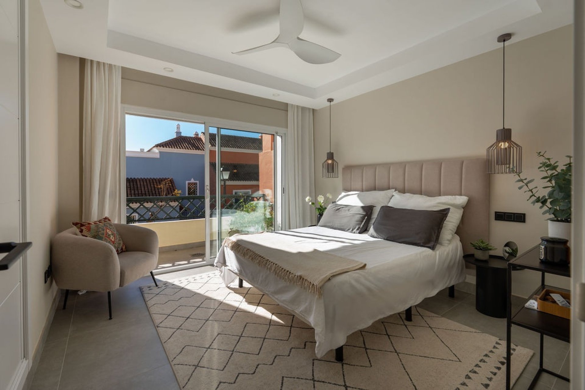 Resale - Town house - Marbella - Nueva Andalucía