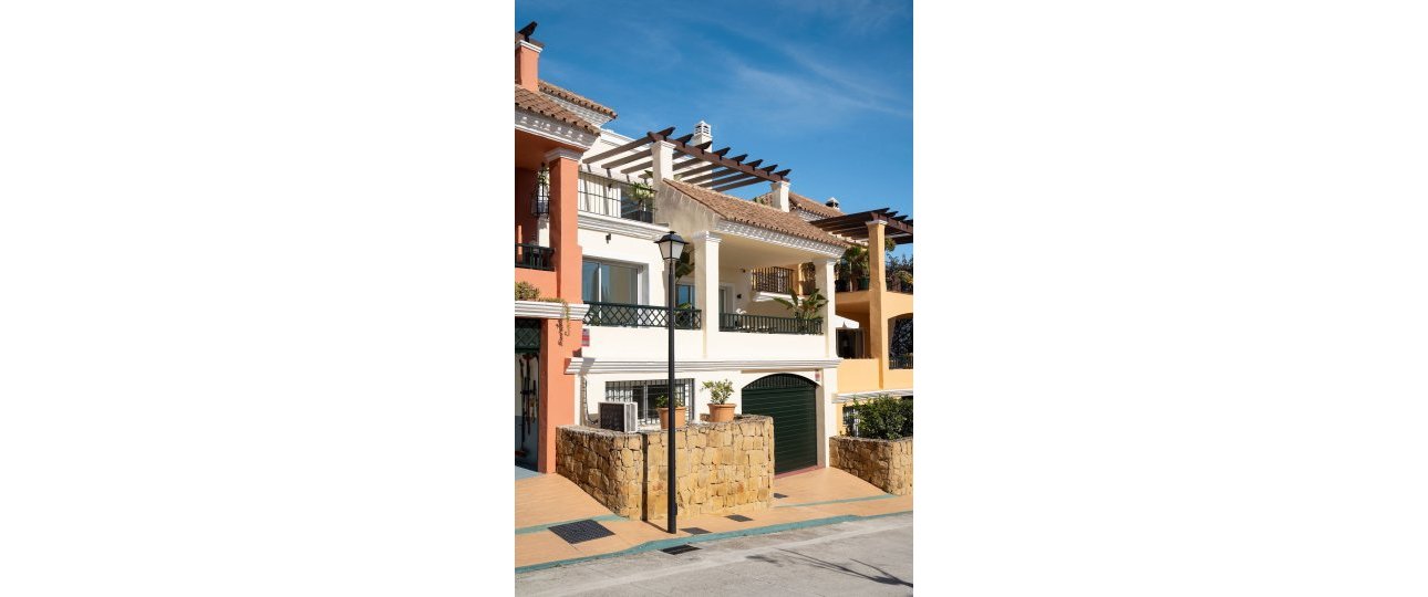 Resale - Town house - Marbella - Nueva Andalucía