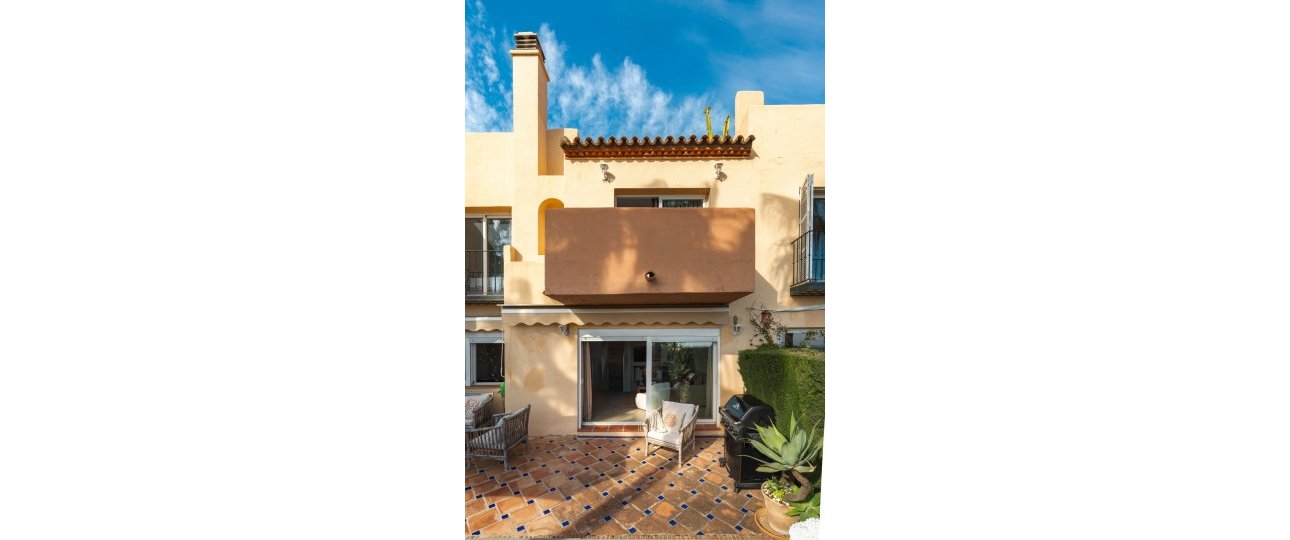 Resale - Town house - Marbella - Nueva Andalucía