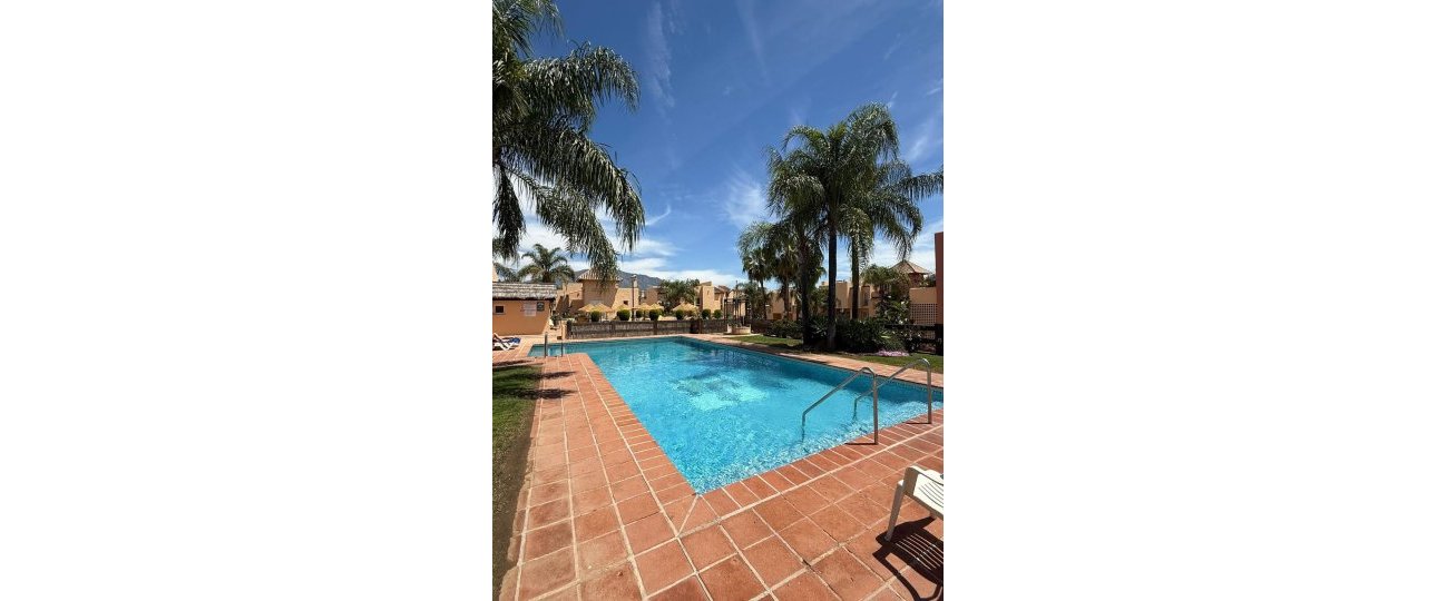 Resale - Town house - Marbella - Nueva Andalucía