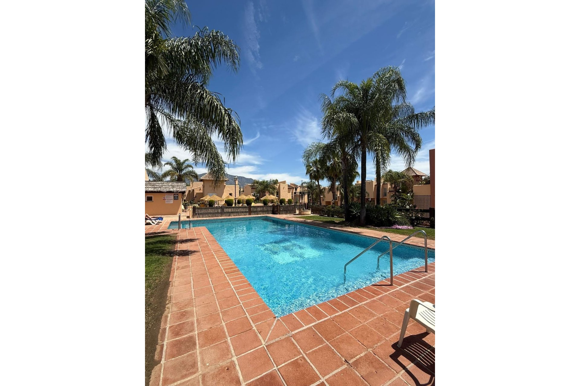 Resale - Town house - Marbella - Nueva Andalucía