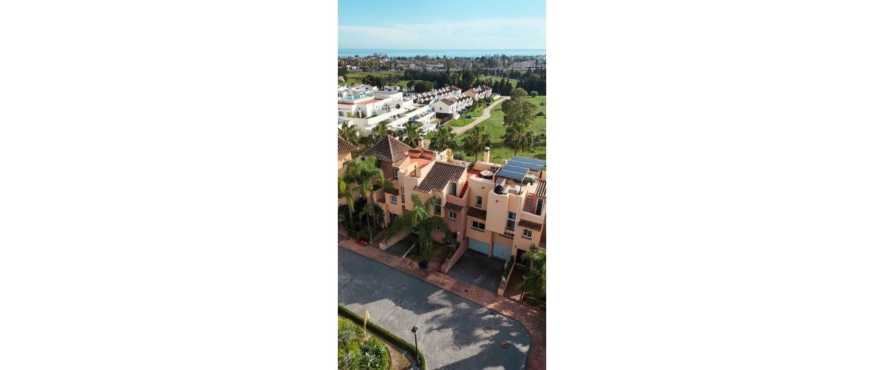 Resale - Town house - Marbella - Nueva Andalucía