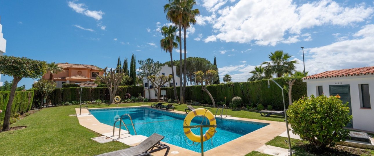 Resale - Town house - Marbella - Nueva Andalucía