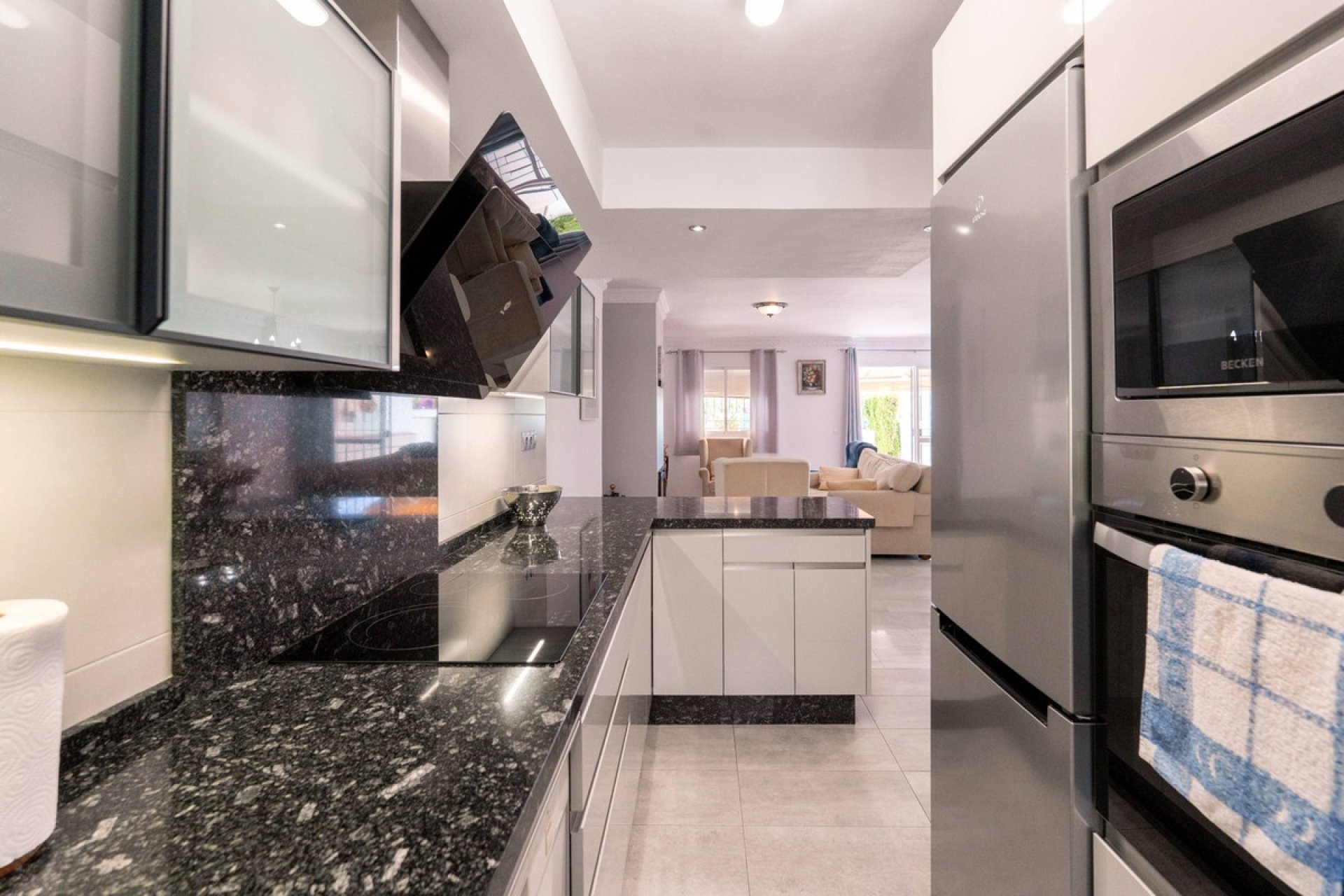 Resale - Town house - Marbella - Nueva Andalucía