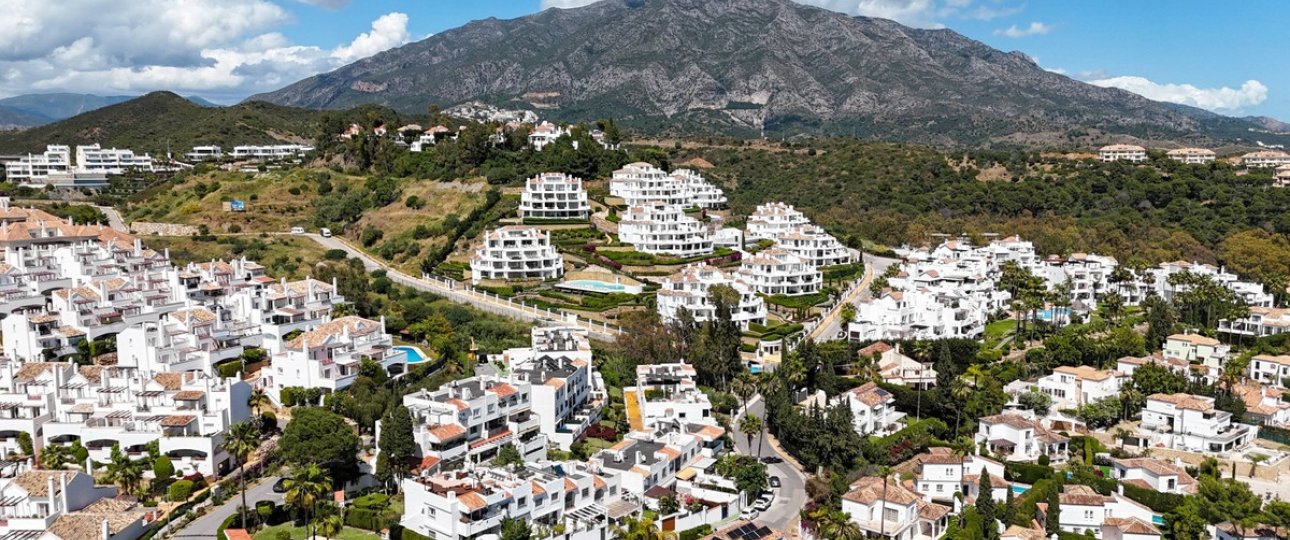 Resale - Town house - Marbella - Nueva Andalucía