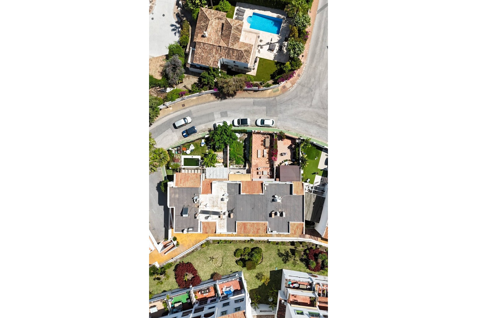 Resale - Town house - Marbella - Nueva Andalucía