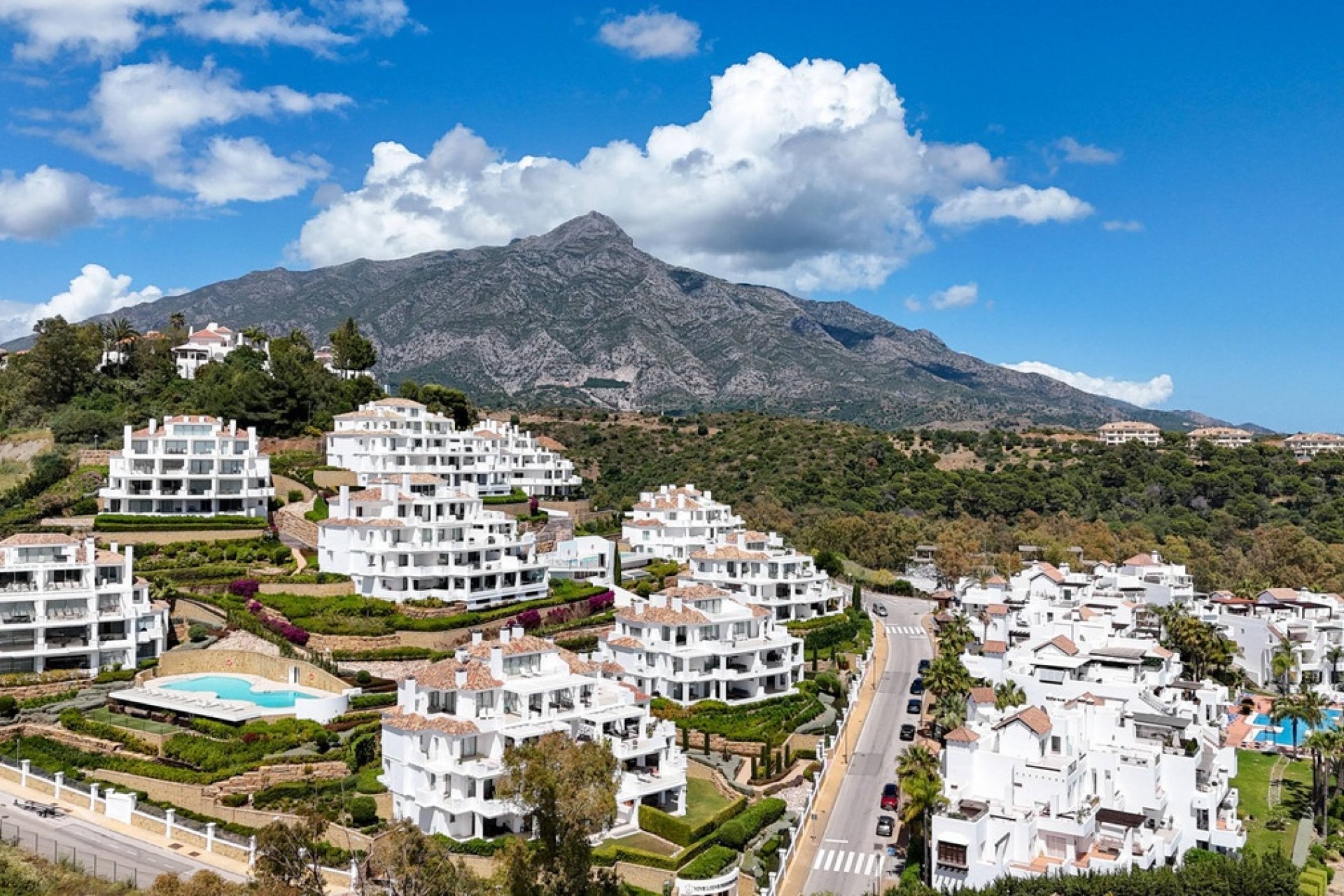 Resale - Town house - Marbella - Nueva Andalucía