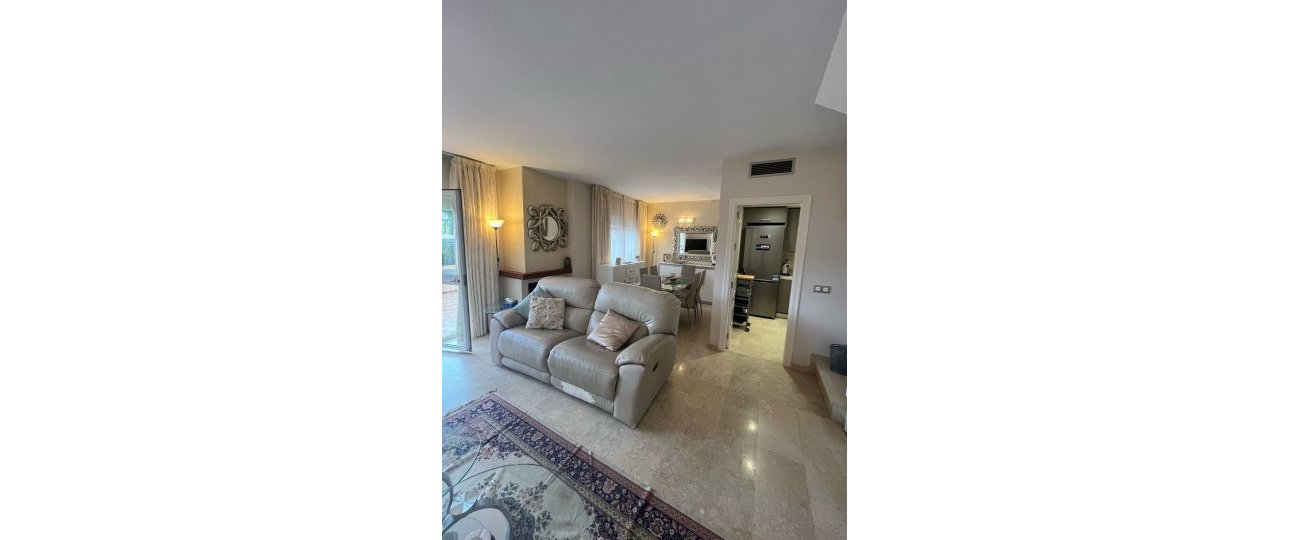 Resale - Town house - Marbella - Nueva Andalucía