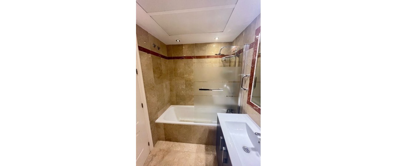 Resale - Town house - Marbella - Nueva Andalucía