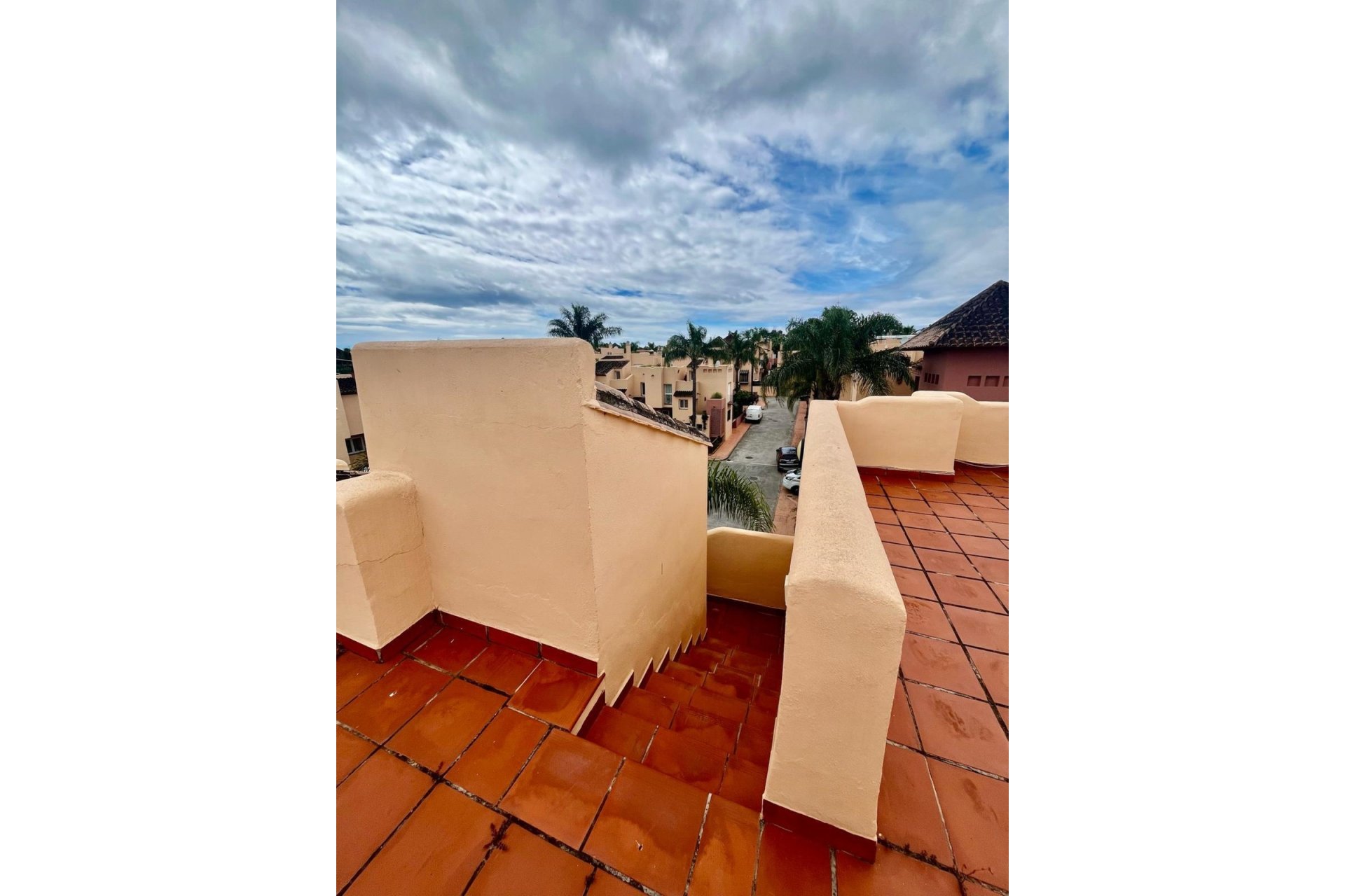 Resale - Town house - Marbella - Nueva Andalucía