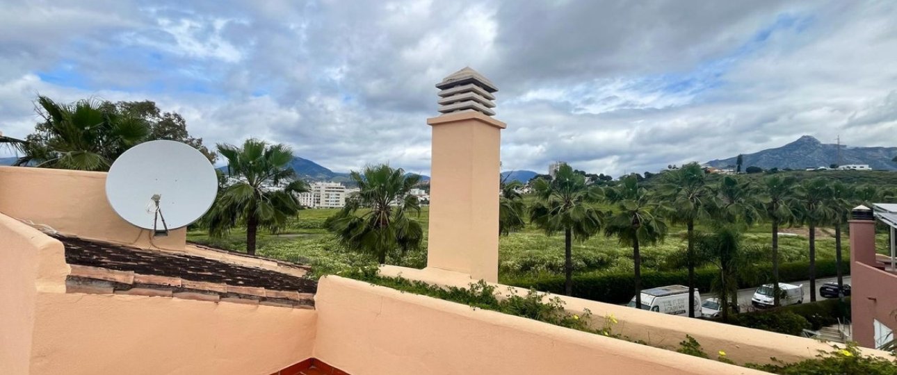 Resale - Town house - Marbella - Nueva Andalucía