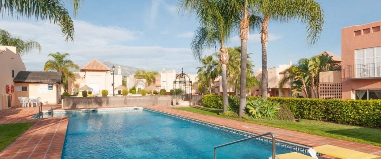 Resale - Town house - Marbella - Nueva Andalucía