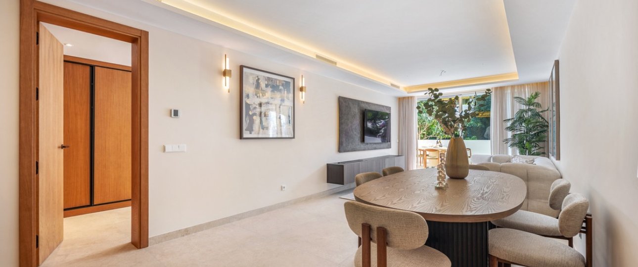Resale - Town house - Marbella - Nueva Andalucía