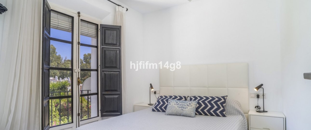 Resale - Town house - Marbella - Nueva Andalucía