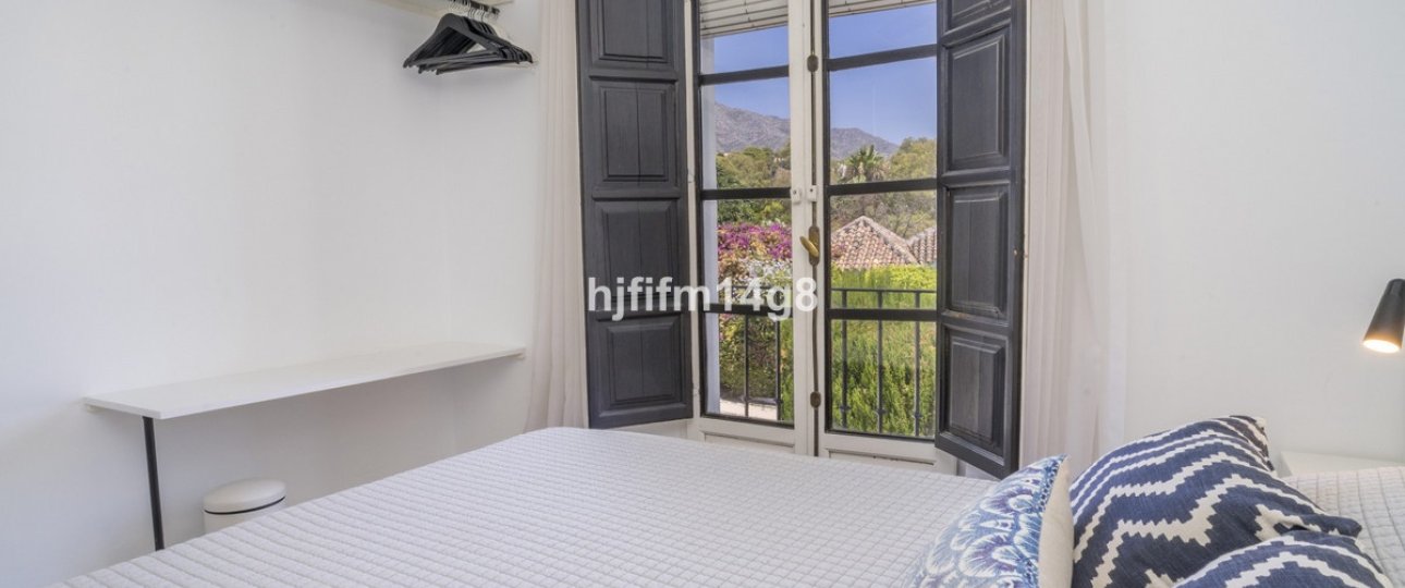 Resale - Town house - Marbella - Nueva Andalucía