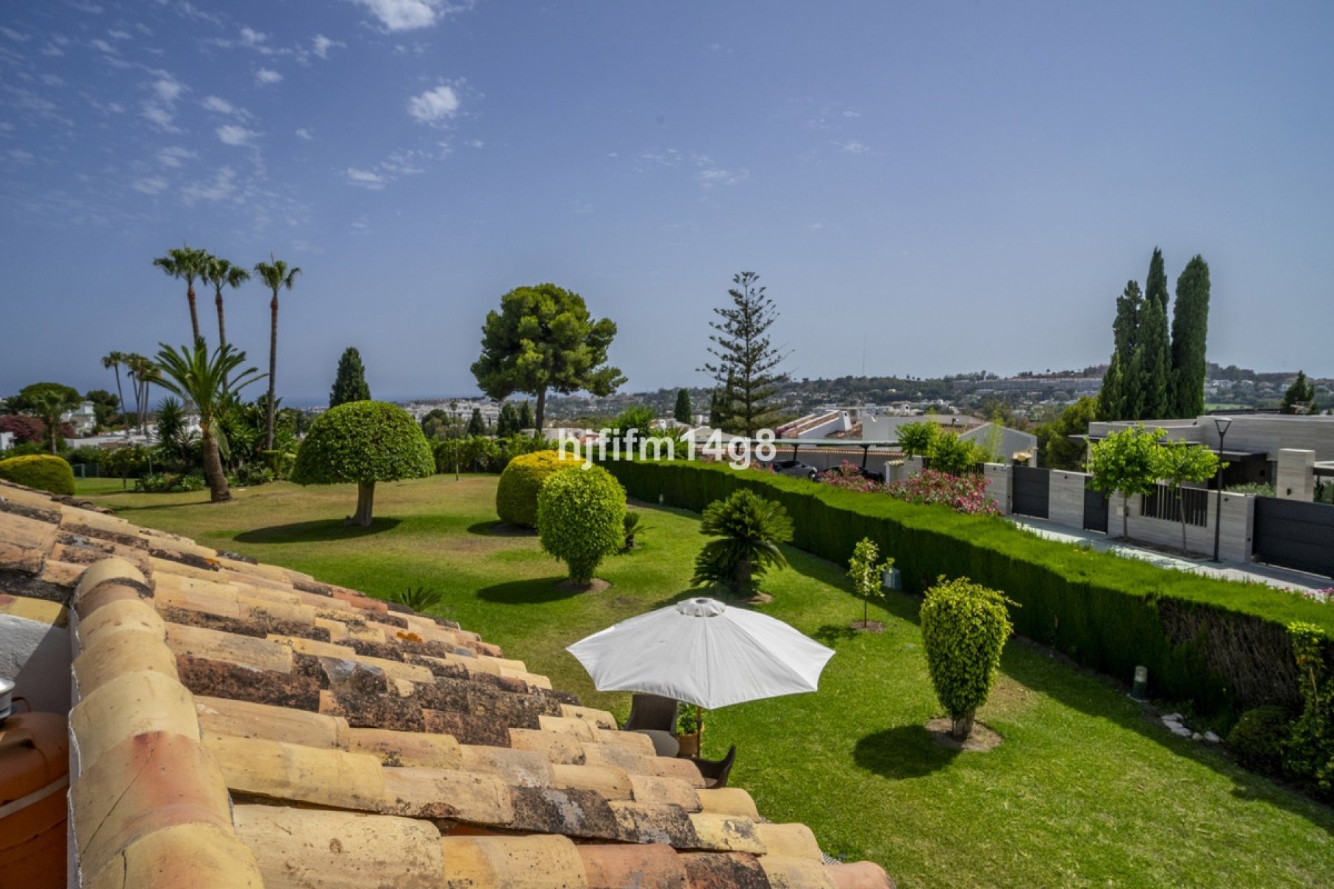 Resale - Town house - Marbella - Nueva Andalucía