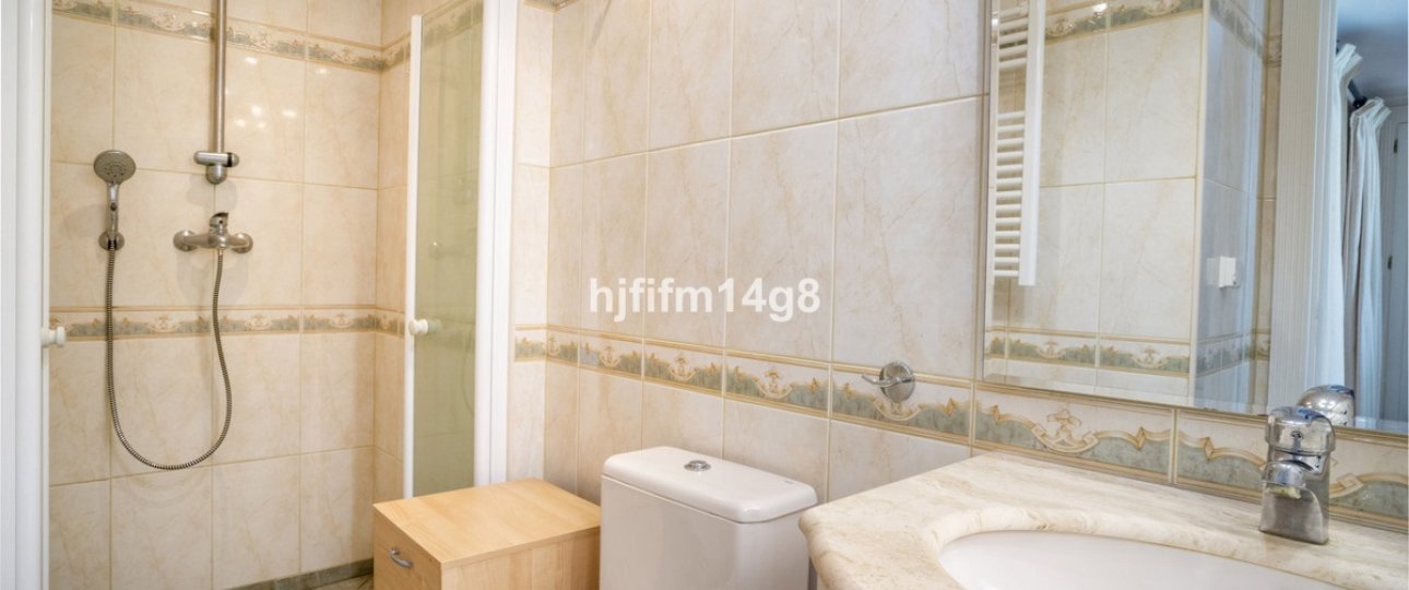 Resale - Town house - Marbella - Nueva Andalucía