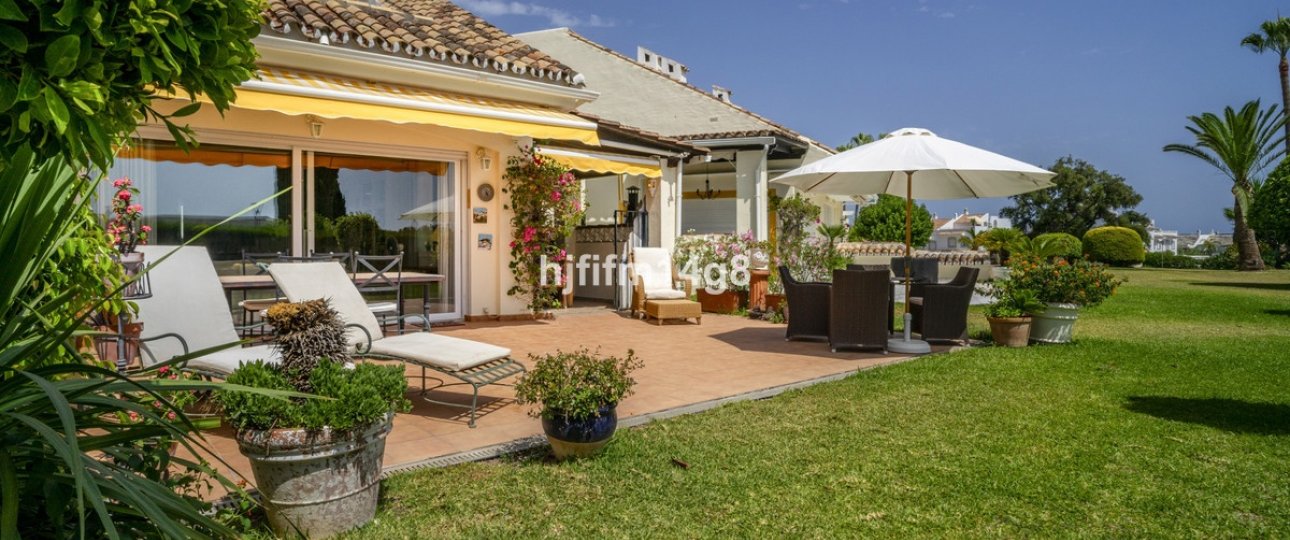Resale - Town house - Marbella - Nueva Andalucía
