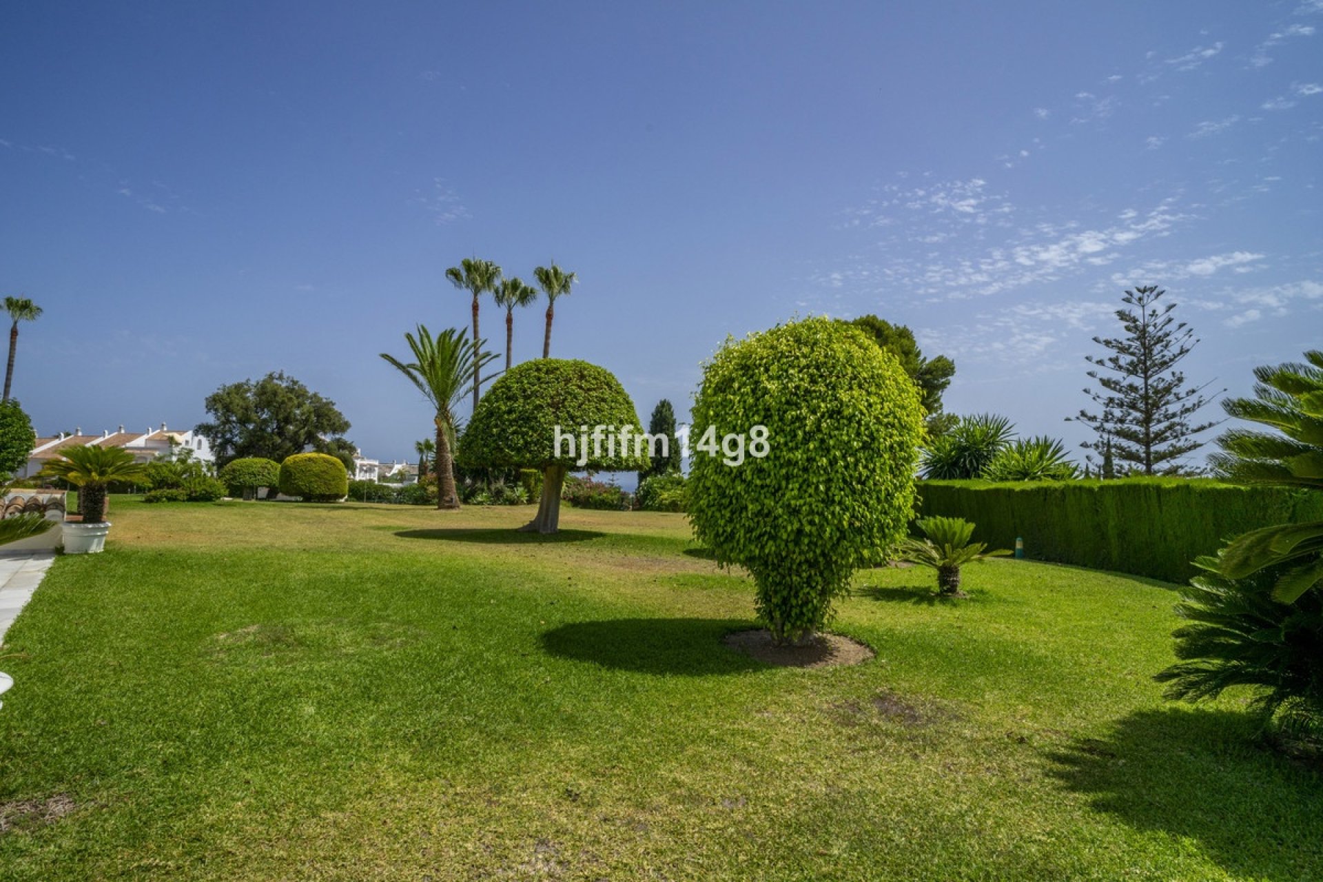 Resale - Town house - Marbella - Nueva Andalucía