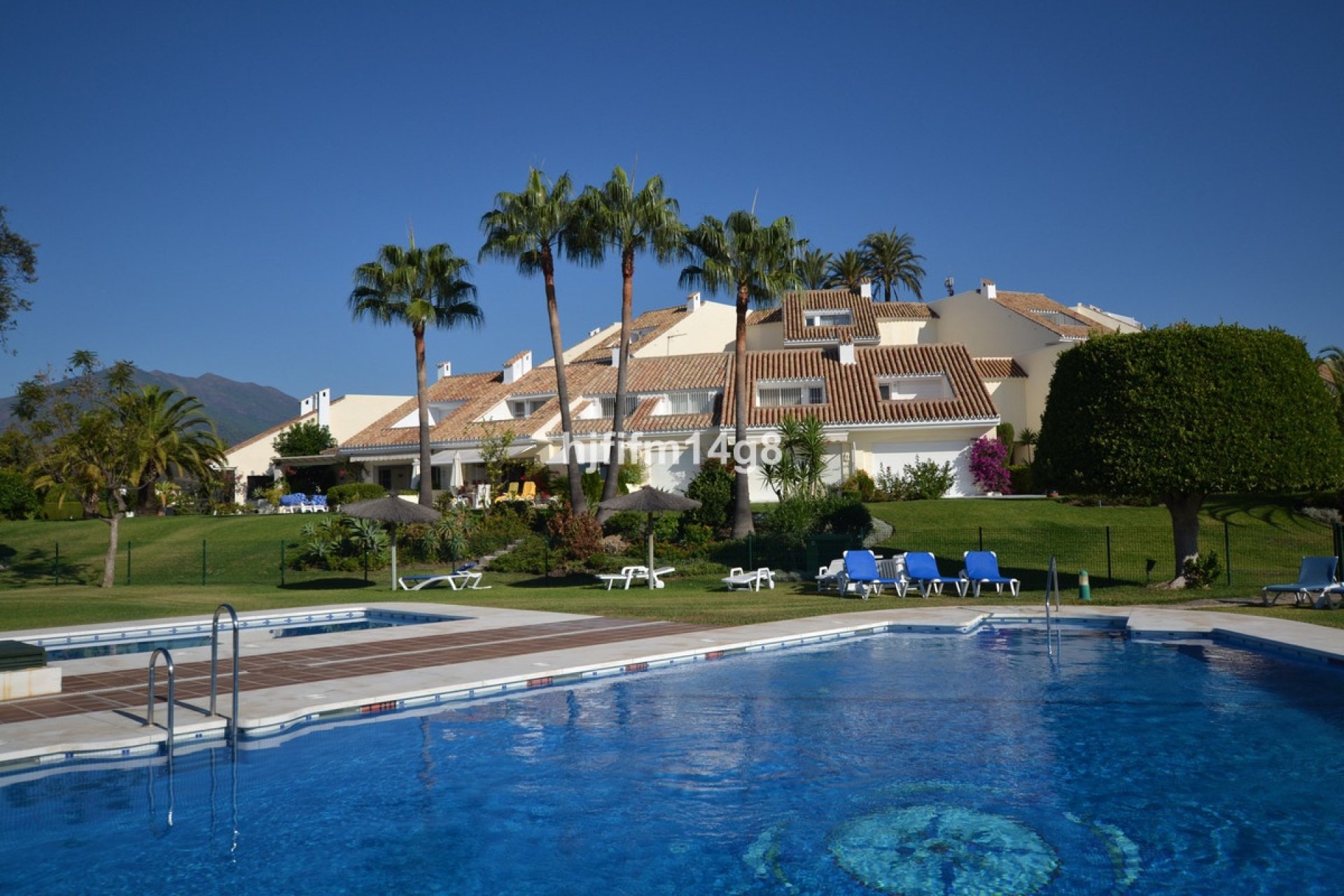 Resale - Town house - Marbella - Nueva Andalucía