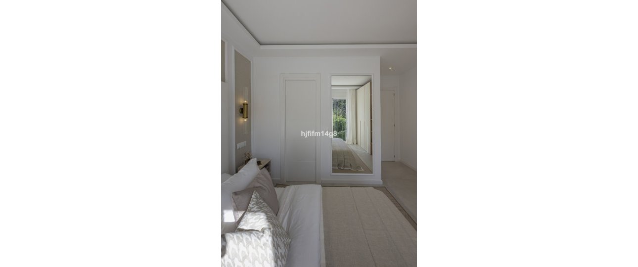 Resale - Town house - Marbella - Nueva Andalucía