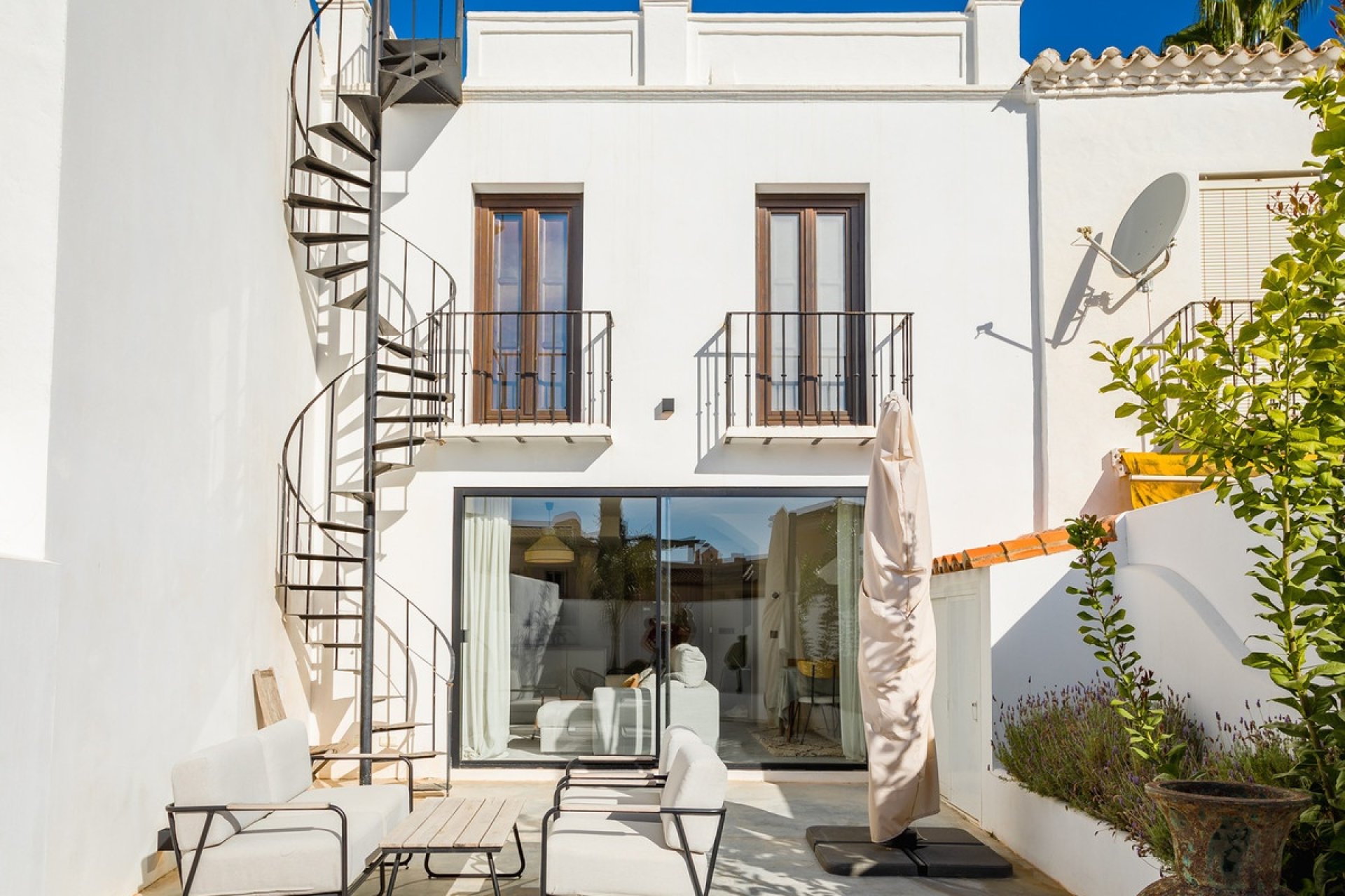 Resale - Town house - Marbella - Nueva Andalucía