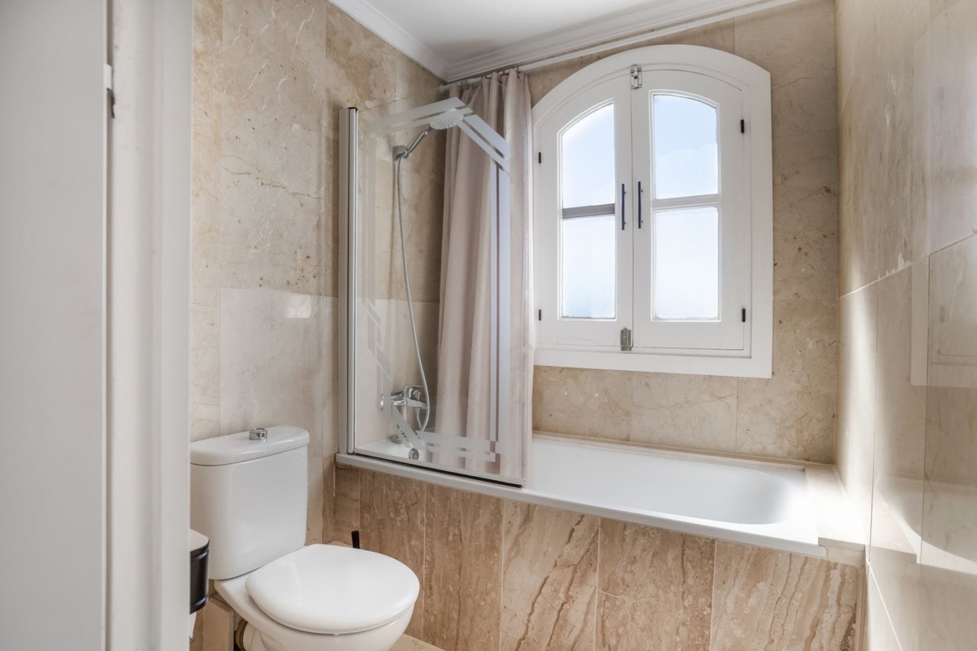 Resale - Town house - Marbella - Nueva Andalucía