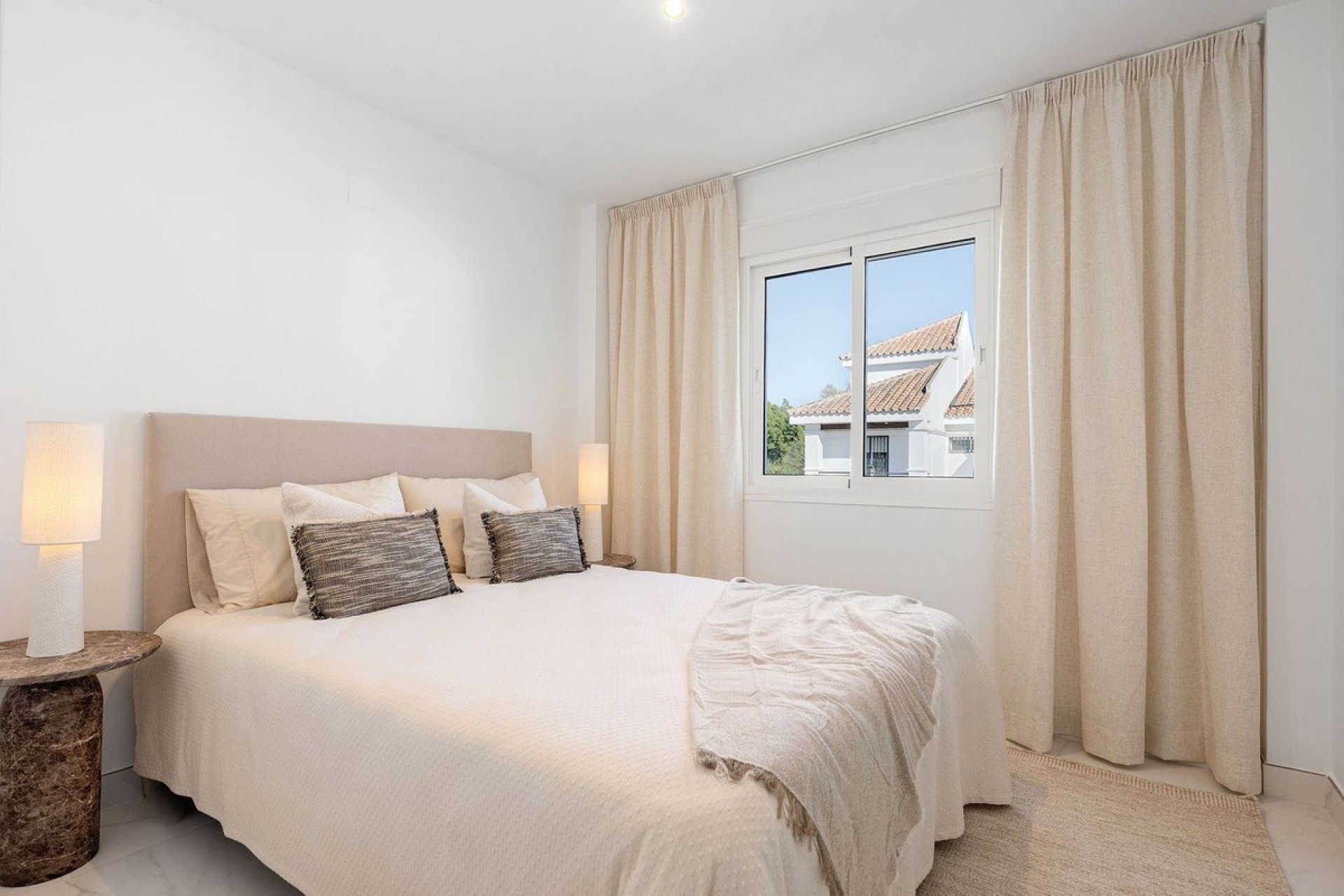Resale - Town house - Marbella - Nueva Andalucía