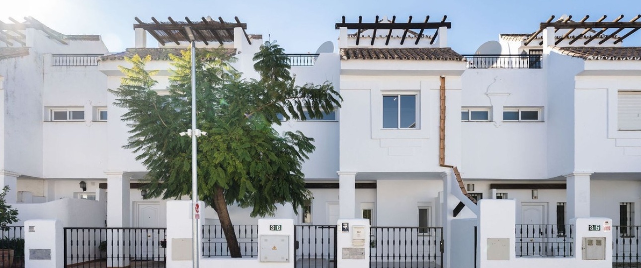 Resale - Town house - Marbella - Nueva Andalucía